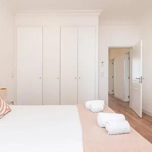 Guestready - Priorado - Yellow Apartment Lissabon
