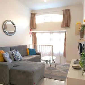 Modern In The Heart Of Steps From The Seafront Appartamento Sliema